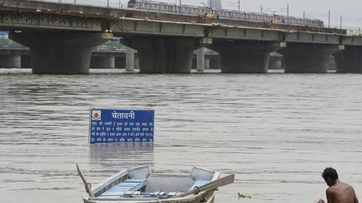 S.O.S. Delhi: Addressing the Crisis of Yamuna’s Rising Water Level and its Impacts S.O.S. Delhi: Addressing the Crisis of Yamuna's Rising Water Level and its Impacts